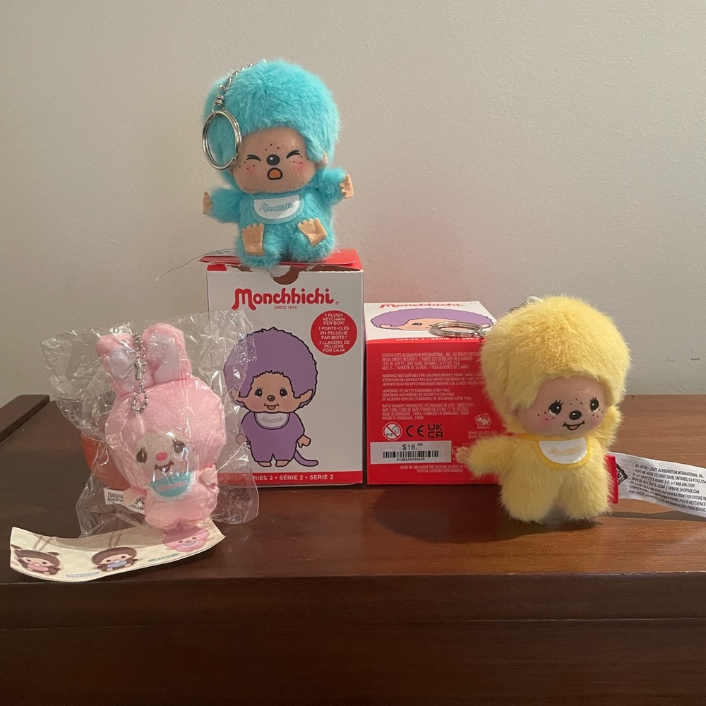 Monchhichi bundle - 2 opened blind box plush key chains and 1 gashapon